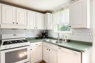64 Holliston St, Medway, MA 02053 - Photo 7