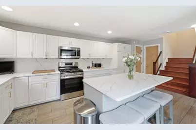 156 Algonquin Trl #156, Ashland, MA 01721 - Photo 3