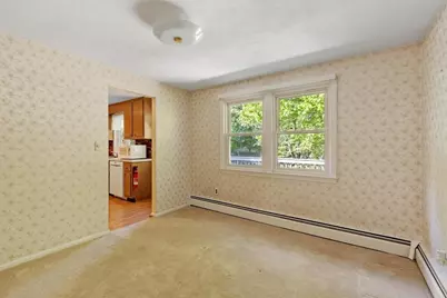 122 Milton St, Waltham, MA 02453 - Photo 9