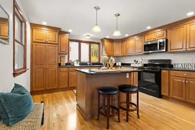 7 King Street, Reading, MA 01867 - Photo 11