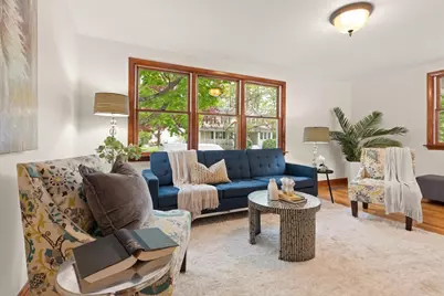 7 King Street, Reading, MA 01867 - Photo 5