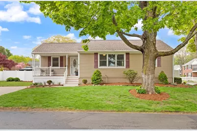 7 King Street, Reading, MA 01867 - Photo 1