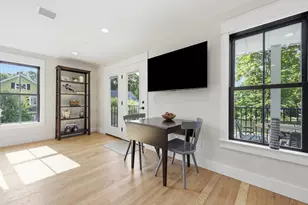 14 Garfield St, Northampton, MA 01062 - Photo 7