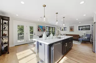14 Garfield St, Northampton, MA 01062 - Photo 9