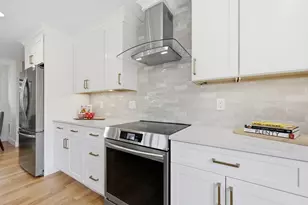 14 Garfield St, Northampton, MA 01062 - Photo 9