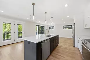 14 Garfield St, Northampton, MA 01062 - Photo 11