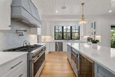 7 Massasoit Street, Wellesley, MA 02481 - Photo 3