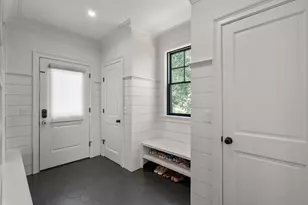 7 Massasoit St, Wellesley, MA 02481 - Photo 17