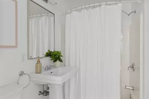 432 Norfolk St, Somerville, MA 02143 - Photo 15