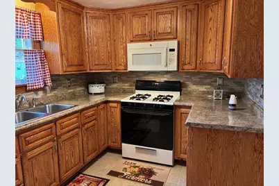 65 Brookside Circle, Springfield, MA 01129 - Photo 9