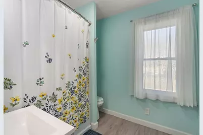 217 Ellsworth Ave, Springfield, MA 01118 - Photo 19