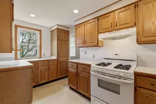 151 Edgewood Ave, Chicopee, MA 01013 - Photo 19