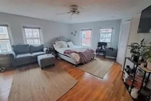21 Moon St, Boston, MA 02113 - Photo 3