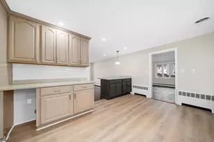 35 Peters St, North Andover, MA 01845 - Photo 7