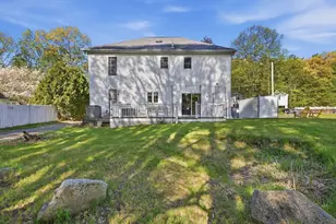 8 Coolidge St, Westford, MA 01886 - Photo 35
