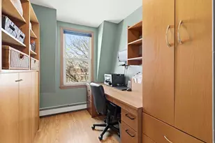 419 E 3rd St, Boston, MA 02127 - Photo 15