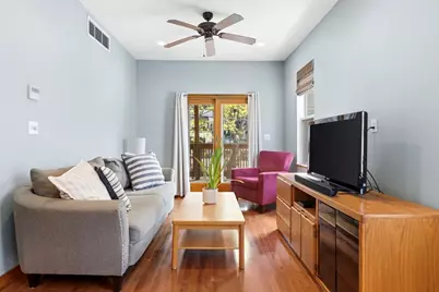 419 E 3rd St, Boston, MA 02127 - Photo 21