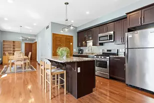 419 E 3rd St, Boston, MA 02127 - Photo 19