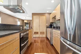 419 E 3rd St, Boston, MA 02127 - Photo 5