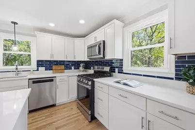 10 West Ave, Hudson, MA 01749 - Photo 9