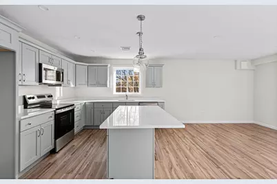393-5 Court St #5, Plymouth, MA 02360 - Photo 3