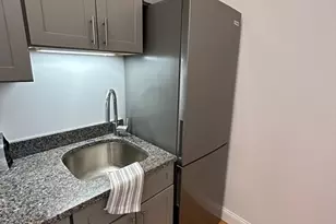 52 Washington Ave, Chelsea, MA 02150 - Photo 7