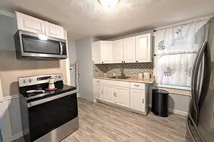 46 Chelmsford St, Lawrence, MA 01841 - Photo 13
