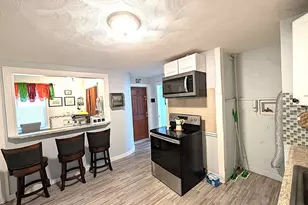 46 Chelmsford St, Lawrence, MA 01841 - Photo 15