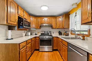 69 Highland Ave, Mansfield, MA 02048 - Photo 9