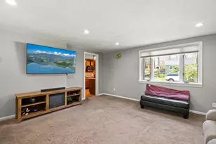 69 Highland Ave, Mansfield, MA 02048 - Photo 7