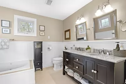 43 Cliff Dr, Freetown, MA 02702 - Photo 23
