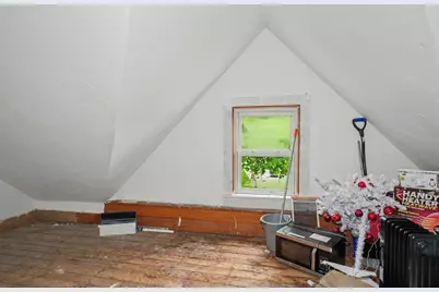 31 East Walnut Street, Taunton, MA 02780 - Photo 21