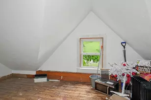 31 E Walnut St, Taunton, MA 02780 - Photo 21