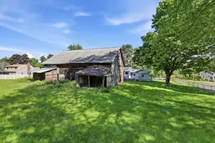265 State St, Belchertown, MA 01007 - Photo 7