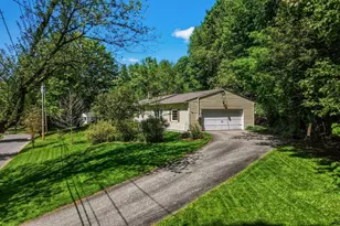 16 Saybrook Cir, South Hadley, MA 01075 - Photo 3