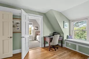 186 Temple St, Boston, MA 02132 - Photo 27