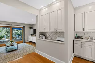 186 Temple St, Boston, MA 02132 - Photo 15