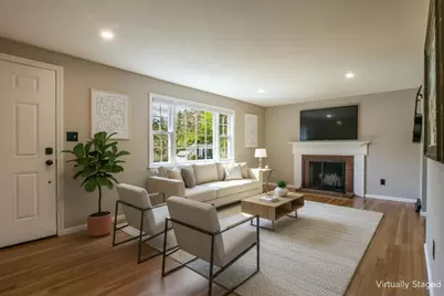 196 Center St, Groveland, MA 01834 - Photo 5