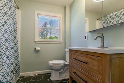 196 Center St, Groveland, MA 01834 - Photo 17