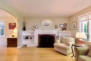129 Chalmers St, Springfield, MA 01118 - Photo 7