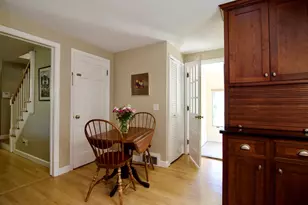 129 Chalmers St, Springfield, MA 01118 - Photo 21