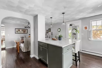 9 Elm Ct, Andover, MA 01810 - Photo 5