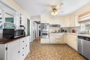 39 Badger Rd, Boston, MA 02136 - Photo 7