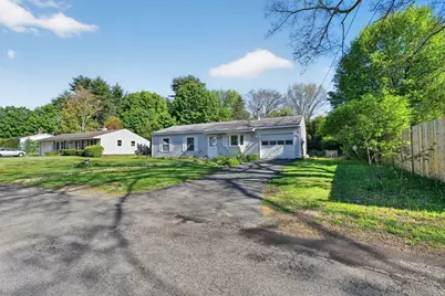 13 Drewsen Dr, Northampton, MA 01062 - Photo 7