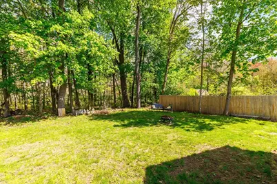 376 Pleasant St, Paxton, MA 01612 - Photo 33