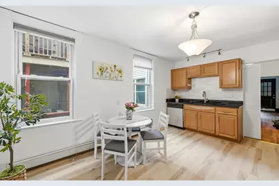 166 Chestnut St #1, Brookline, MA 02445 - Photo 13