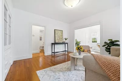 166 Chestnut St #1, Brookline, MA 02445 - Photo 11
