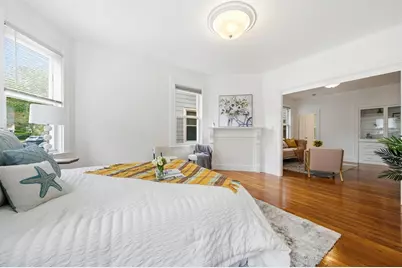 166 Chestnut St #1, Brookline, MA 02445 - Photo 5