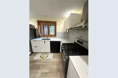 251 Cox St, Hudson, MA 01749 - Photo 9