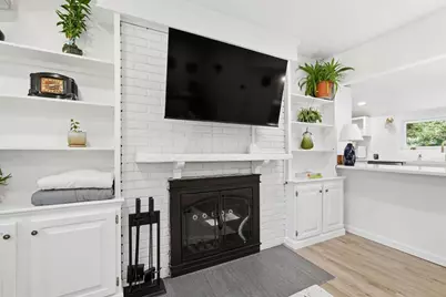 400 Loomis St, Westfield, MA 01085 - Photo 13